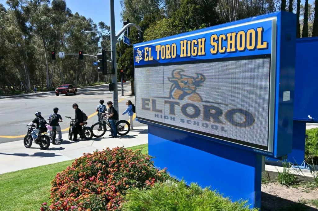 Newsom Signs Blakespear’s SB 1167, Drawing a Clearer Line Between E-Bikes and E-Motos